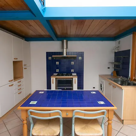 Lejlighed Trilocale Con Terrazzino A