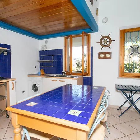 Trilocale Con Terrazzino A Lejlighed